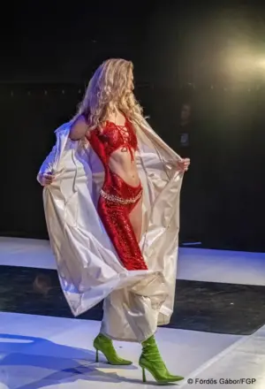 RED TEMPTATION